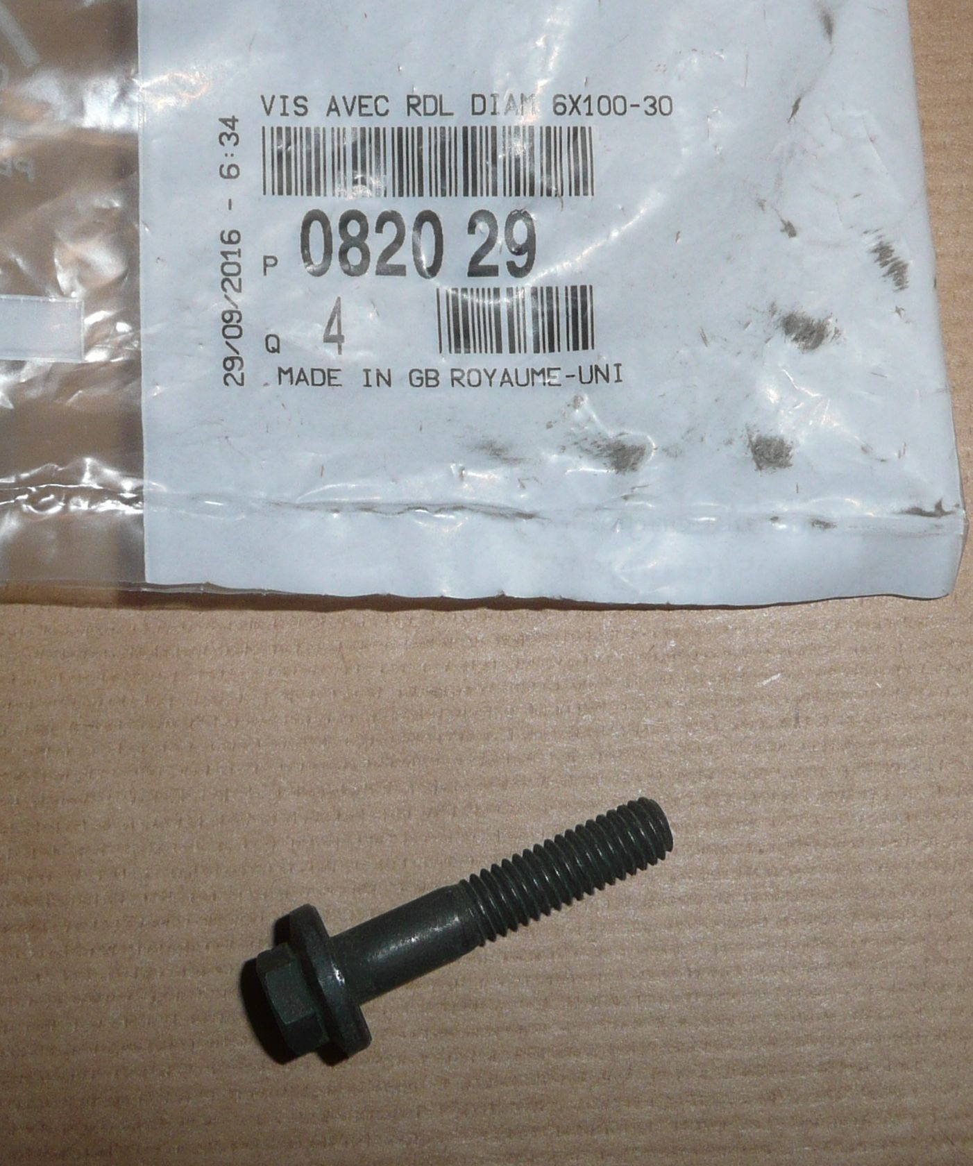 0820.29 ŠROUB ROZVODU JUMPER III