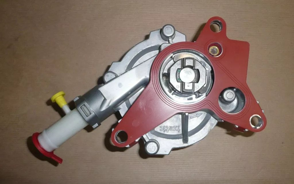 146508418R VAKUOVÉ ČERPADLO MASTER III 2.3DCI