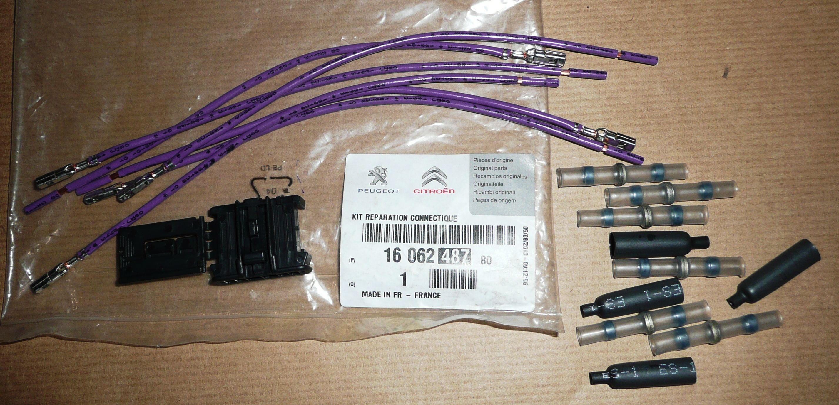 1606248780 OPRAVNÁ SADA KONEKTOR PSA 6PIN