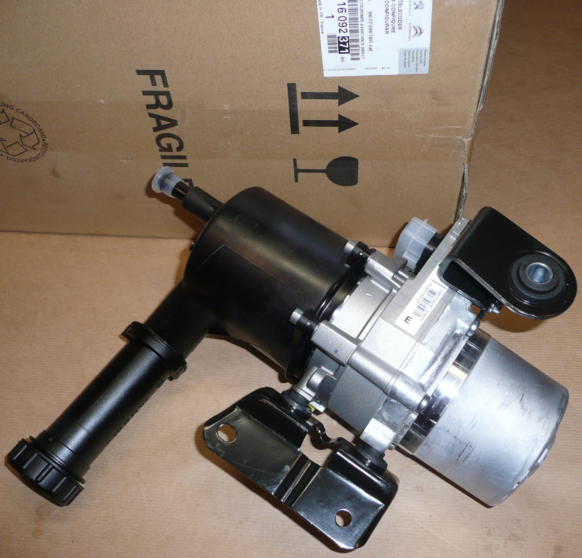 1615094080 SERVO ČERPADLO 3008 5008 1.6HDI