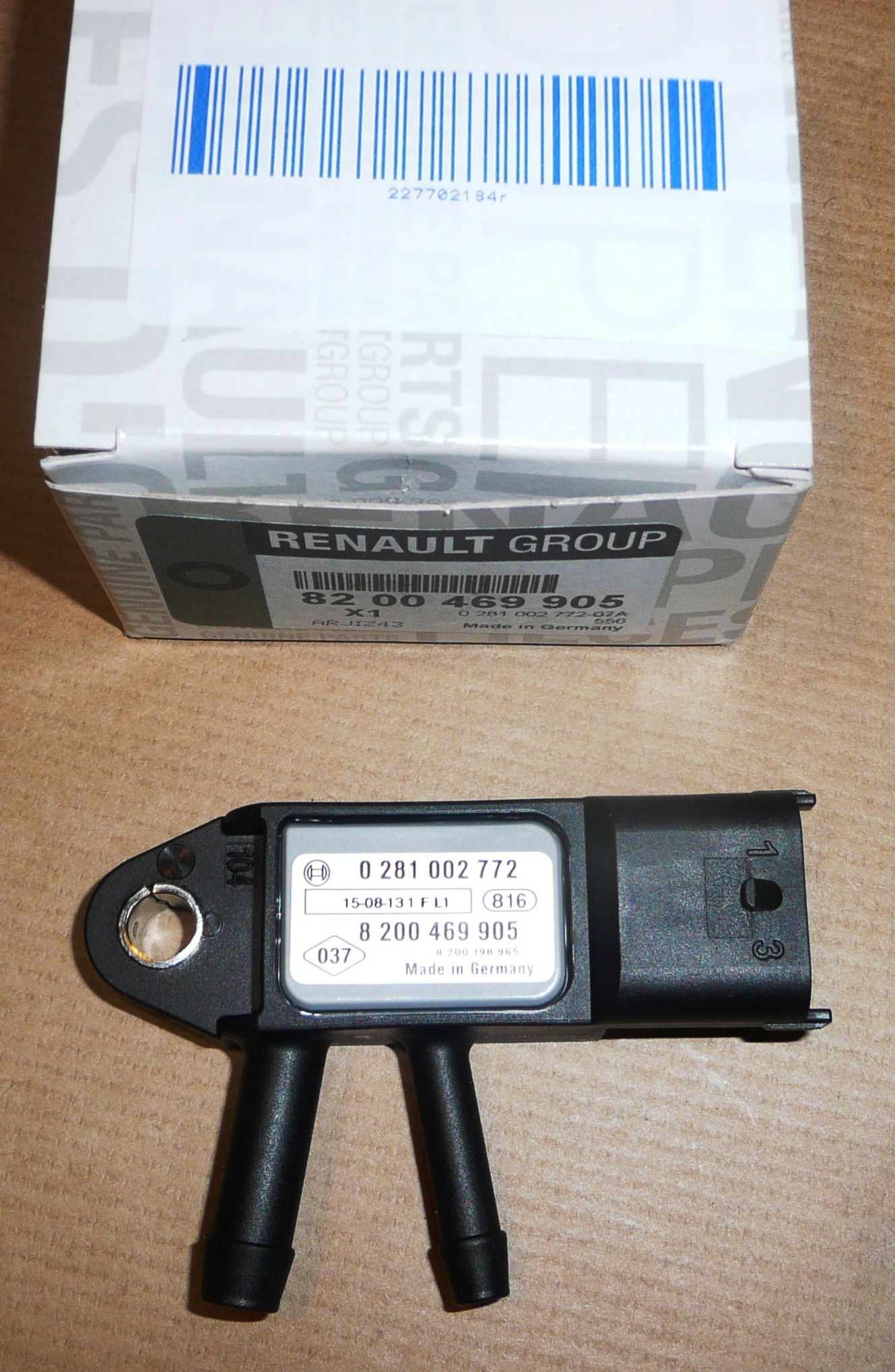 227702184R CZUJNIK CIŚ.SPALIN R MEGANE III,IV