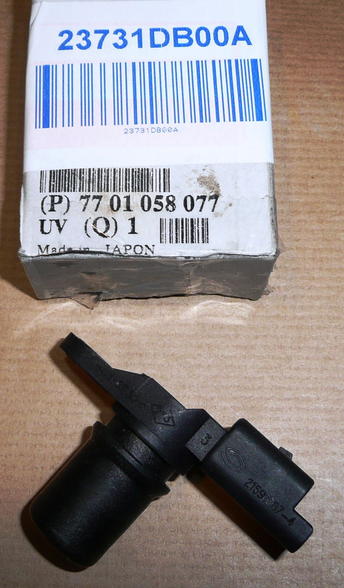 23731DB00A SNÍMAČ OTÁČEK MOTORU 1.5DCI