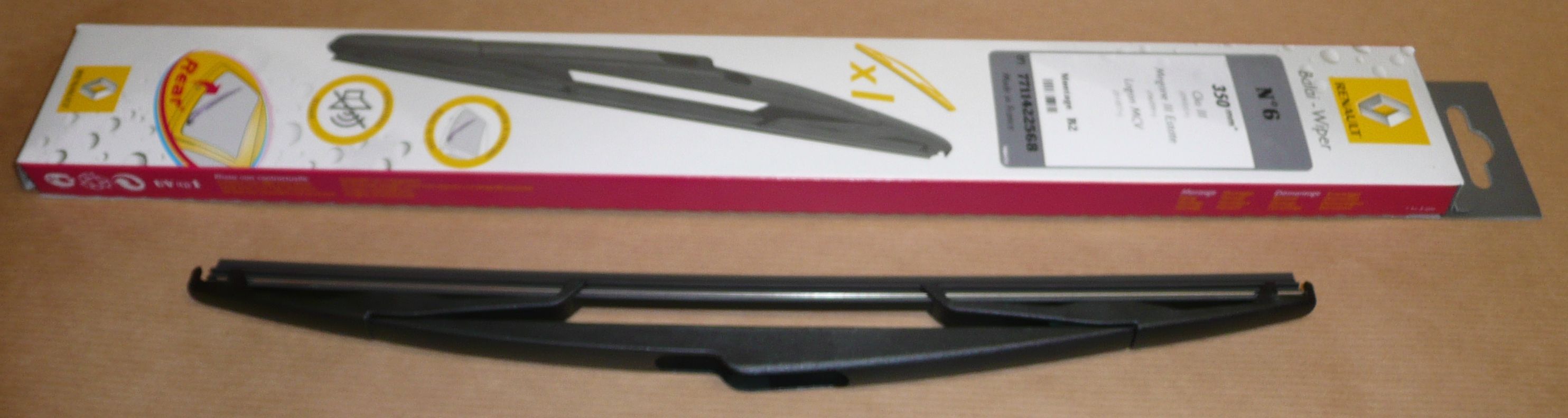 7711422568 STĚRAČ ZADNÍ 300MM