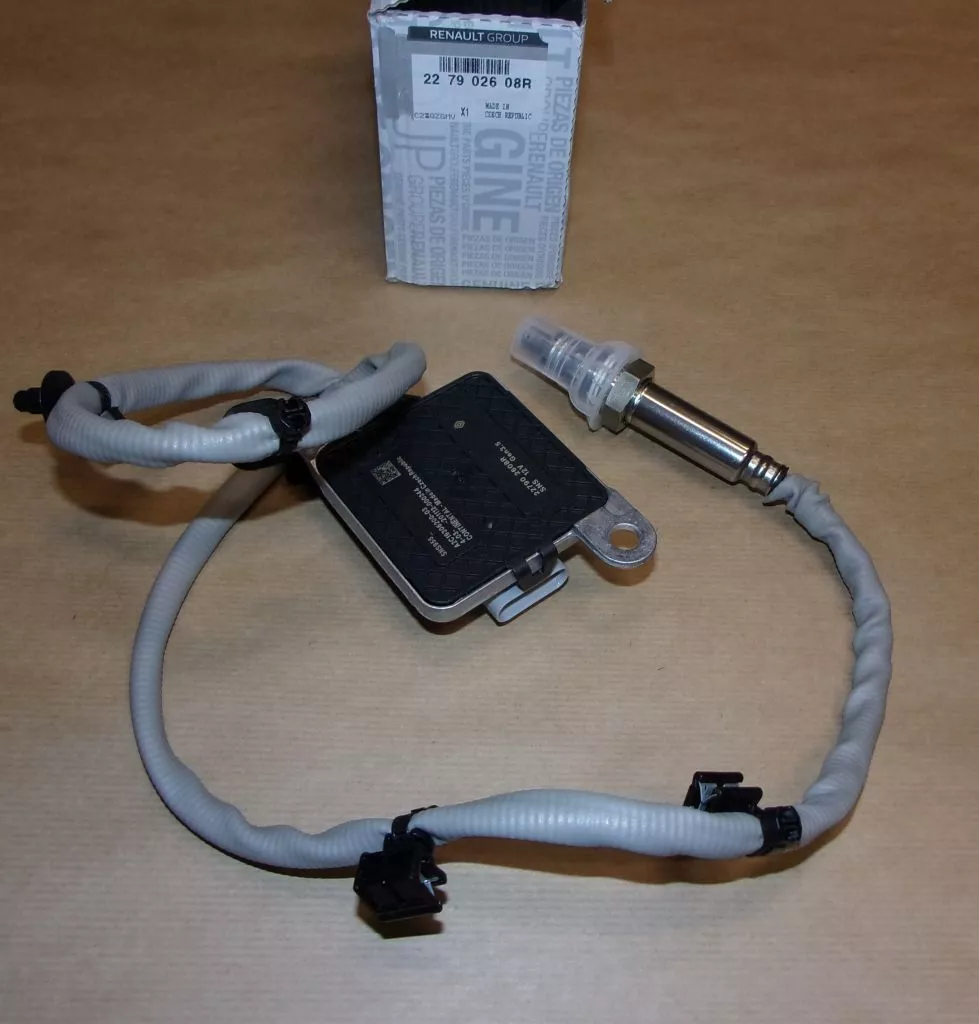 227902608R SNÍMAČ NOX 1.5DCI