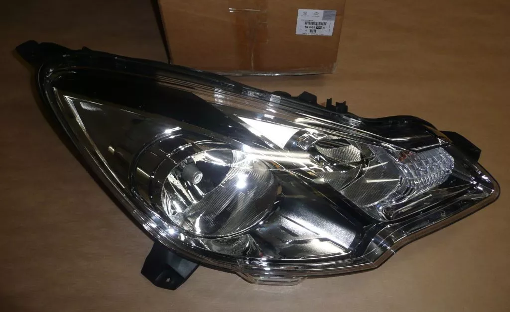 1606930680 SVĚTLOMET DS3 PRAVÝ 