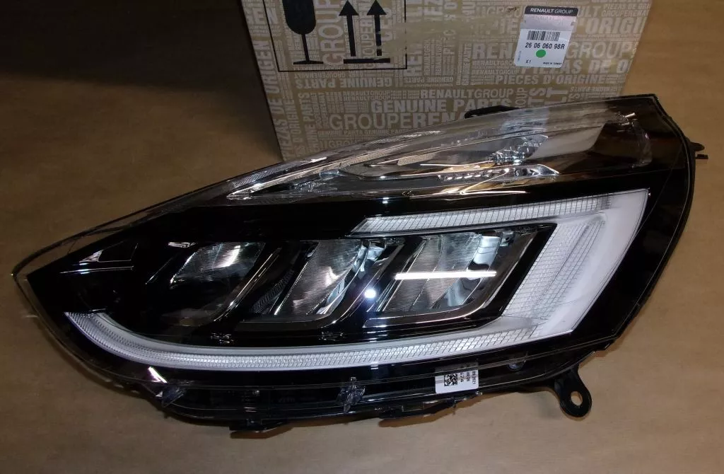 260606098R SVĚTLOMET LEVÝ LED