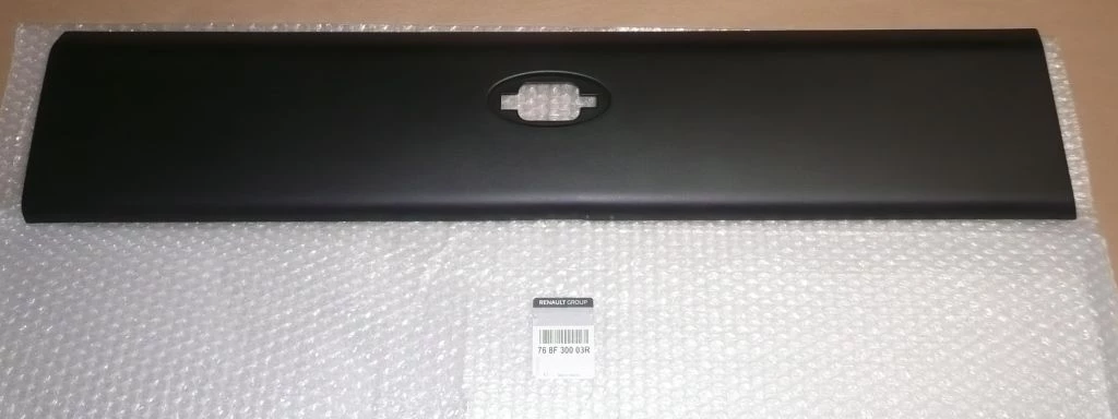 768F30003R BOČNÍ LIŠTA PRAVÁ