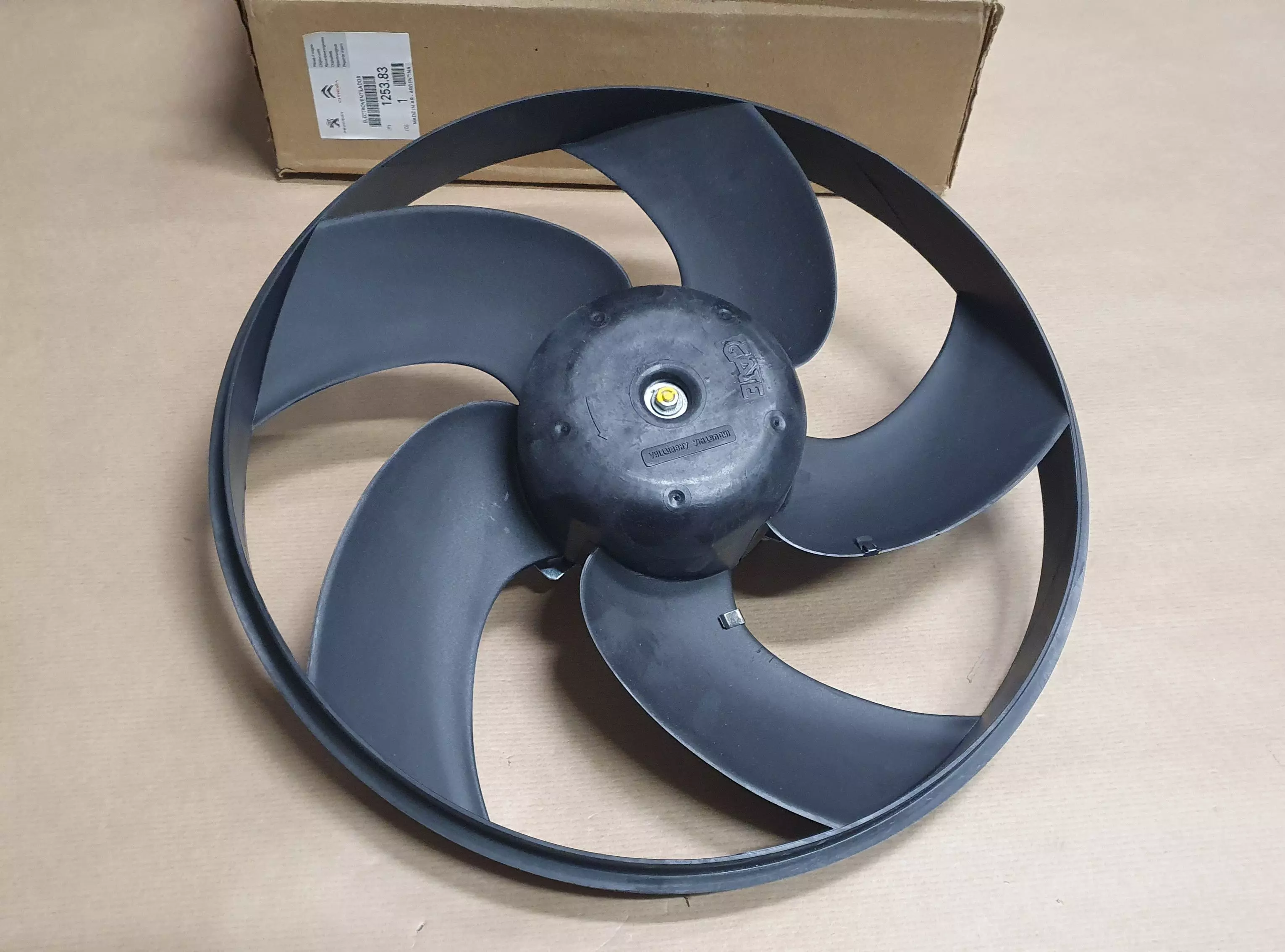 1253.83 VENTILÁTOR P206